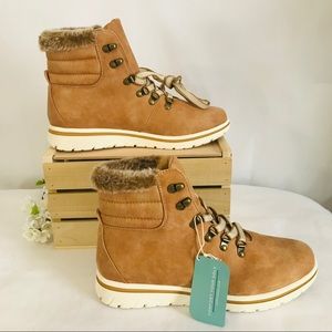 Cliffs by White Mountain Women's Hallett Boots